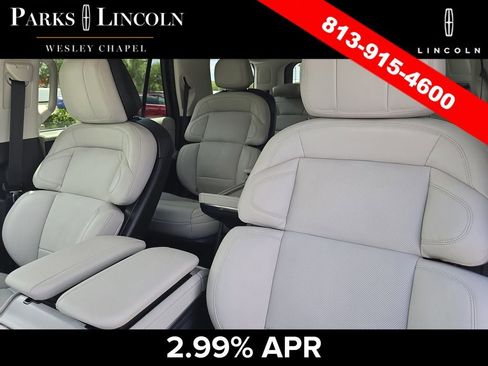 Certified 2025 Lincoln Navigator Reserve AWD/4WD image 22