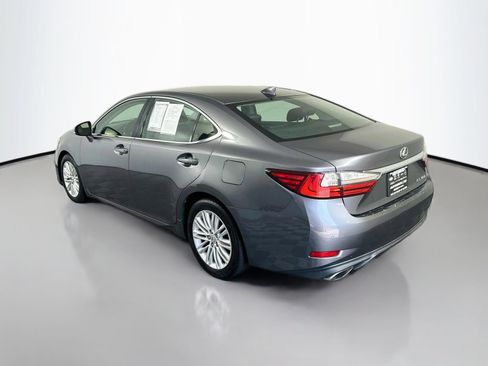 Used 2016 Lexus ES 350 w/ Premium Package w/Wood Trim FWD image 5