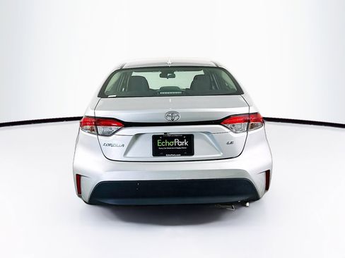 Used 2024 Toyota Corolla LE image 7