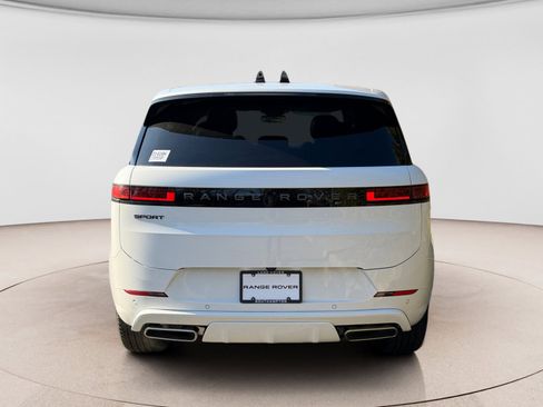 New 2026 Land Rover Range Rover Sport Dynamic SE image 4