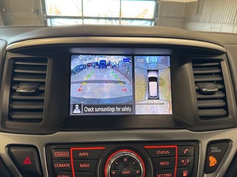 Used 2018 Nissan Pathfinder SL w/ SL Premium Package image 25
