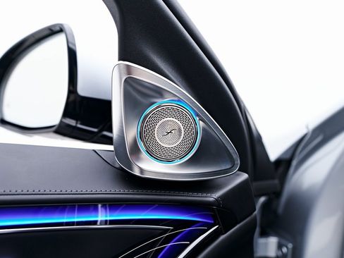 Used 2025 Mercedes-Benz Maybach S 580 4MATIC image 46