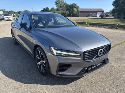 Used 2021 Volvo S60 T8 R-Design Expression