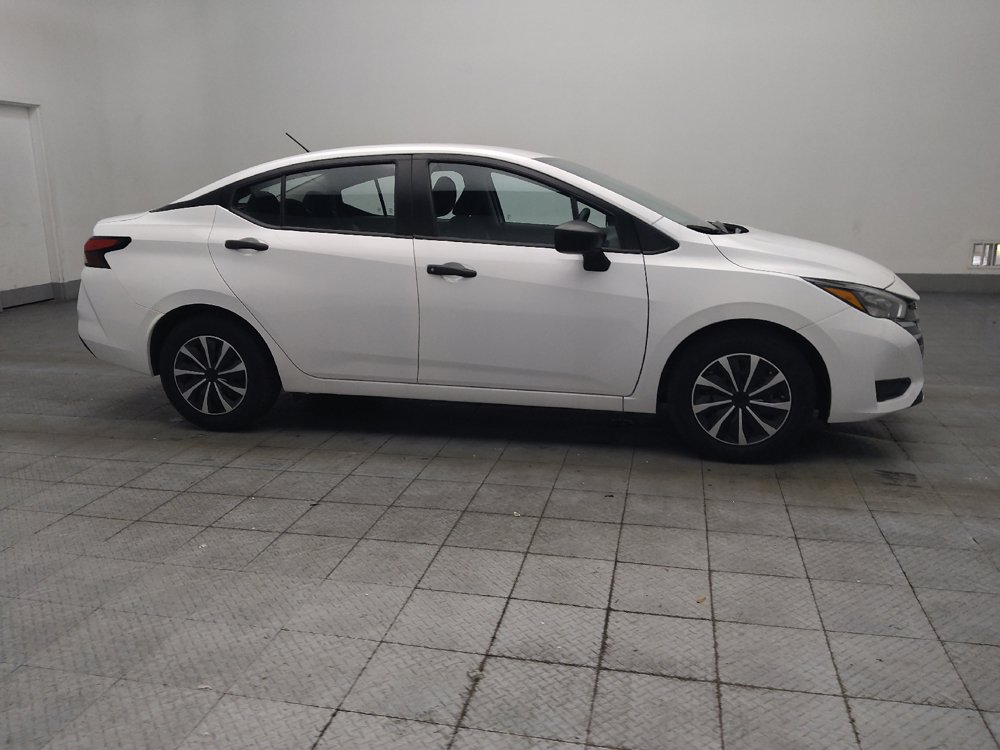 Used 2025 Nissan Versa S FWD image 11