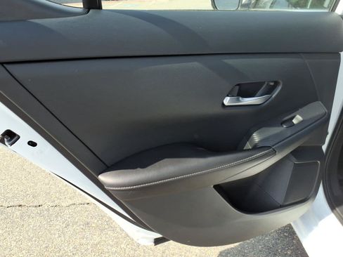 Certified 2023 Nissan Sentra SV FWD image 12