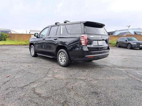 Used 2022 Chevrolet Tahoe LT w/ Luxury Package image 4