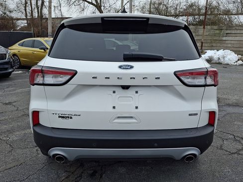 Used 2020 Ford Escape Titanium FWD image 5