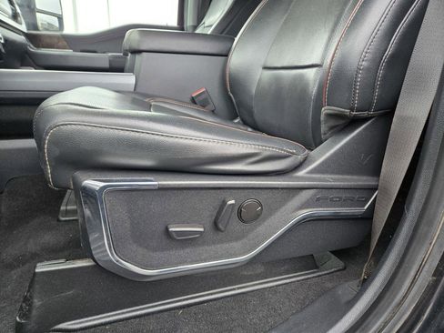 Used 2023 Ford F350 Lariat w/ Chrome Package image 26