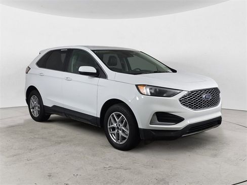 Certified 2024 Ford Edge SEL image 7