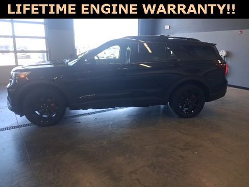 Used 2024 Ford Explorer ST w/ Technology Package image 31