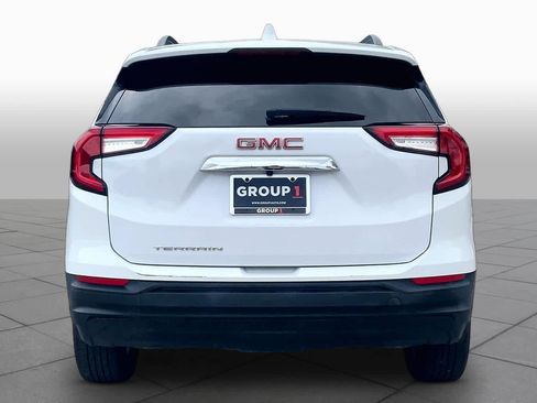 Used 2022 GMC Terrain SLE w/ Driver Convenience Package FWD image 5