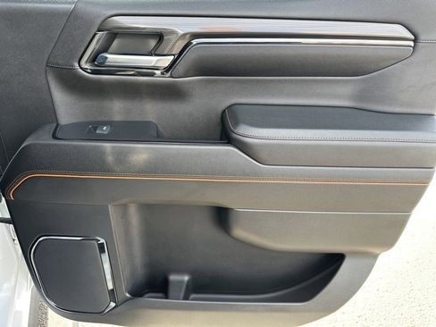 Used 2024 GMC Sierra 1500 AT4 w/ Technology Package image 25