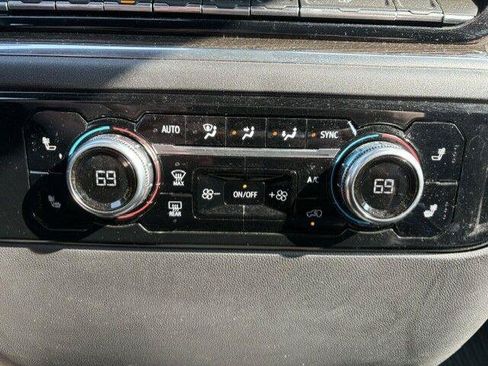 Used 2024 GMC Sierra 1500 Elevation AWD/4WD image 13