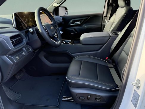 New 2026 Chevrolet Silverado EV LT image 12