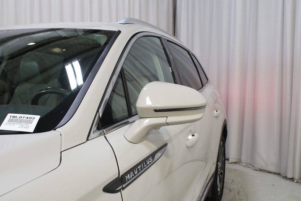 Used 2023 Lincoln Nautilus Reserve w/ Equipment Group 201A AWD/4WD image 36