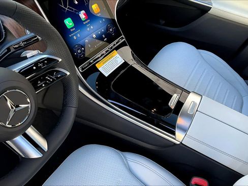 Used 2026 Mercedes-Benz GLC 300 image 15