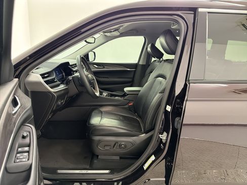 Used 2022 Jeep Grand Cherokee L Limited w/ Trailer Tow Group (B) image 5