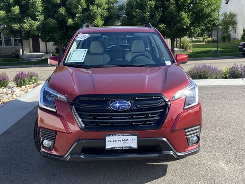 Certified 2022 Subaru Forester Premium AWD/4WD image 9