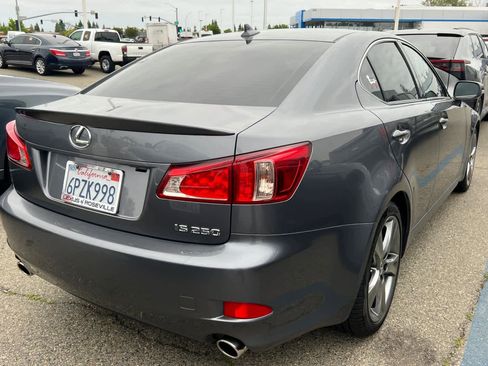 Used 2012 Lexus IS 250 w/ Premium Pkg Value Edition RWD image 4