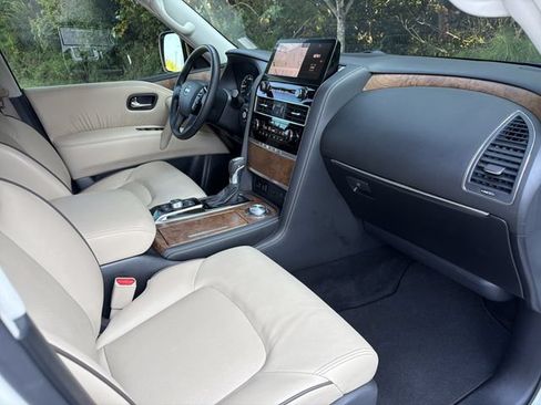 Used 2022 Nissan Armada SL w/ Captain's Chairs Package AWD/4WD image 15