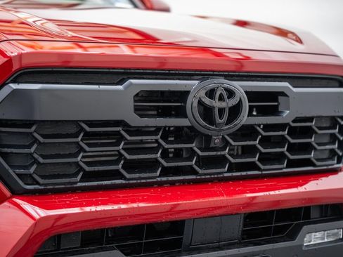 New 2026 Toyota Tacoma TRD Off-Road w/ TRD Off Road Premium Package AWD/4WD image 13