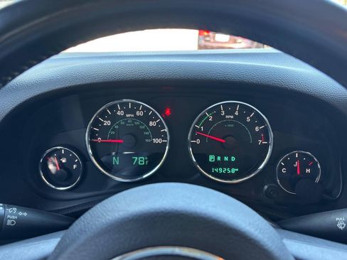 Used 2015 Jeep Wrangler Unlimited Sport w/ Quick Order Package 24S AWD/4WD image 21