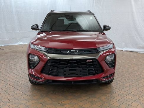 Used 2021 Chevrolet TrailBlazer RS w/ Technology Package AWD/4WD image 2