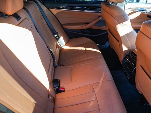 Used 2023 BMW 530e w/ M Sport Package image 16