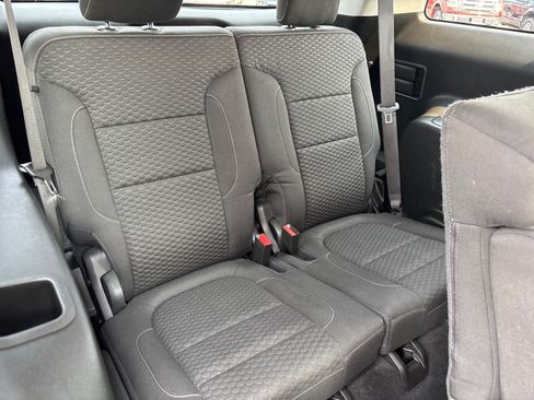 Used 2018 GMC Acadia SLE AWD/4WD image 19