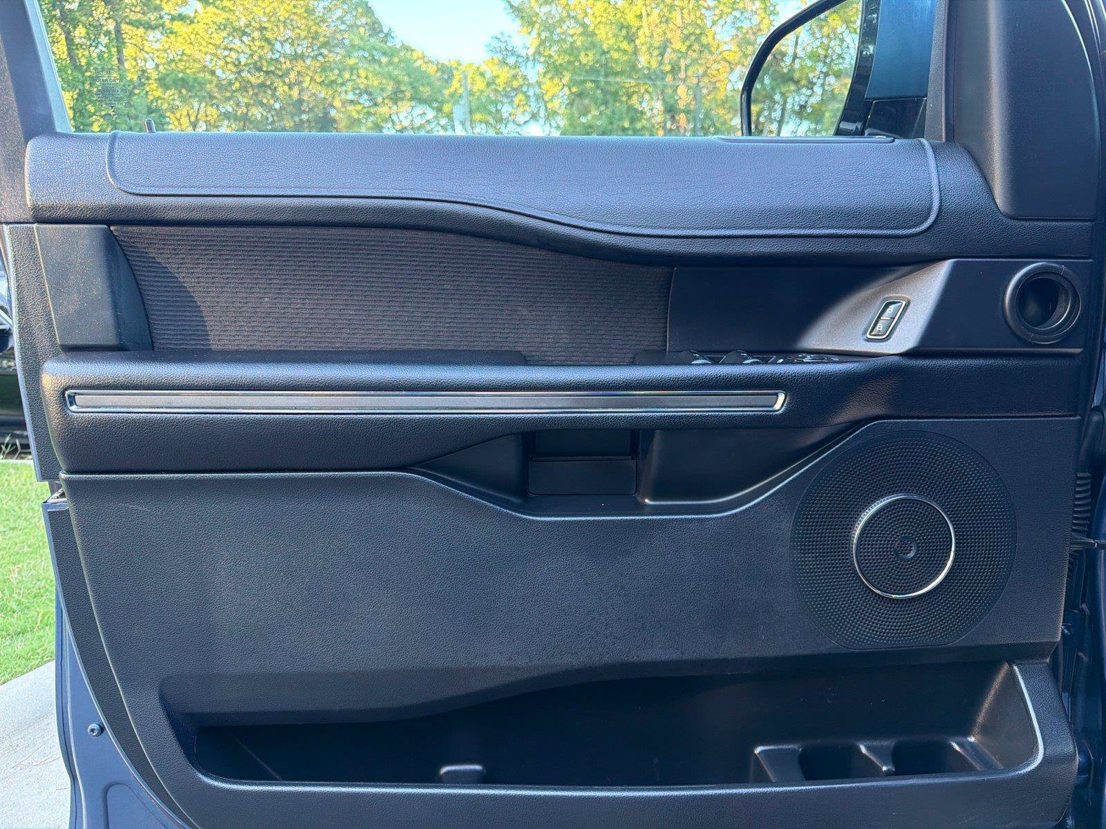 Used 2020 Ford Expedition XLT RWD image 18