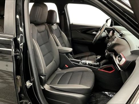 Used 2023 Chevrolet TrailBlazer RS FWD image 8