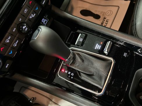 New 2026 Jeep Compass Limited image 18