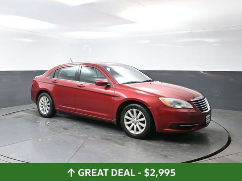 Used 2012 Chrysler 200 Touring w/ Cold Weather Group FWD image 3