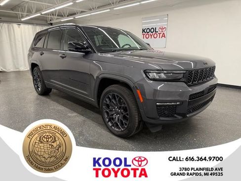 Used 2023 Jeep Grand Cherokee L Summit AWD/4WD image 1