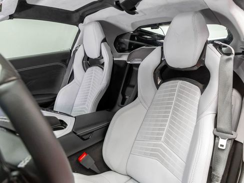 Used 2024 Chevrolet Corvette Z06 RWD image 12