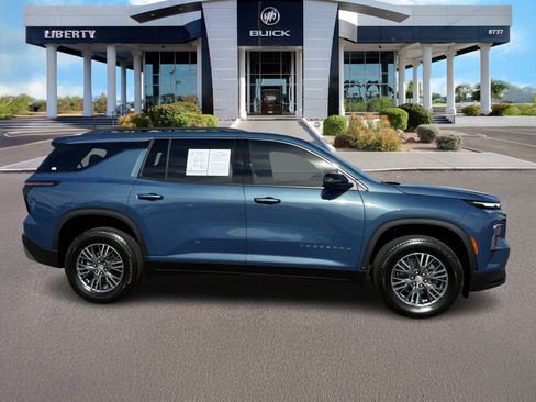 Used 2024 Chevrolet Traverse LT w/ LPO, Floor Liner Package image 2