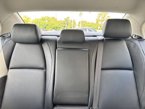Used 2025 MAZDA MAZDA3 s FWD image 18