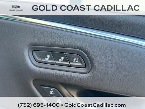 Used 2023 Cadillac Escalade Premium Luxury AWD/4WD image 8