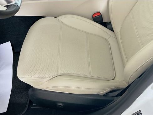 Used 2023 Mercedes-Benz C 300 4MATIC Sedan image 20