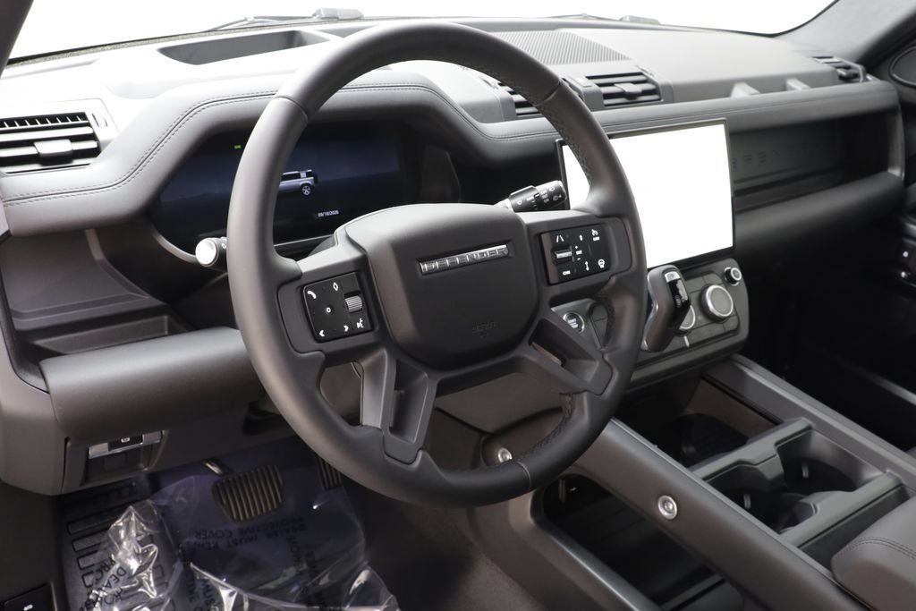 Certified 2026 Land Rover Defender 110 X-Dynamic SE AWD/4WD image 7