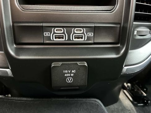 Used 2023 RAM 1500 Laramie AWD/4WD image 19