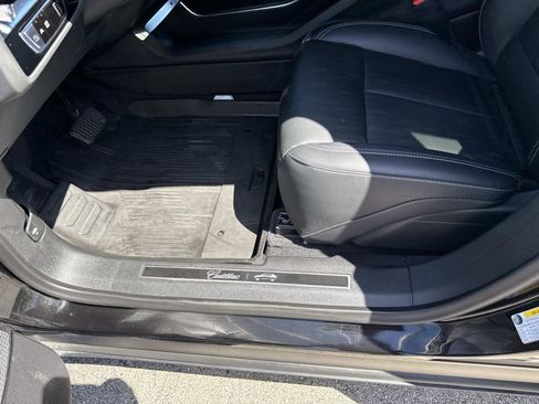 Used 2025 Cadillac Lyriq Luxury w/ LPO, Floor Liner Package AWD/4WD image 22