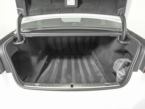 Used 2022 BMW 750i xDrive 750i xDrive image 12