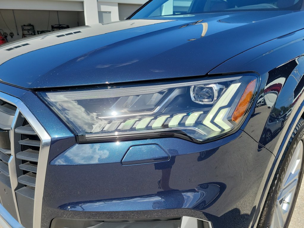 Certified 2024 Audi Q7 2.0T Premium Plus AWD/4WD image 8