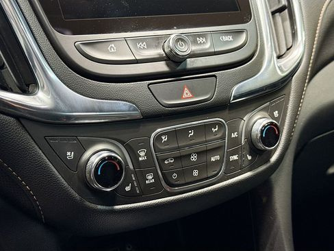 Used 2020 Chevrolet Equinox Premier image 15