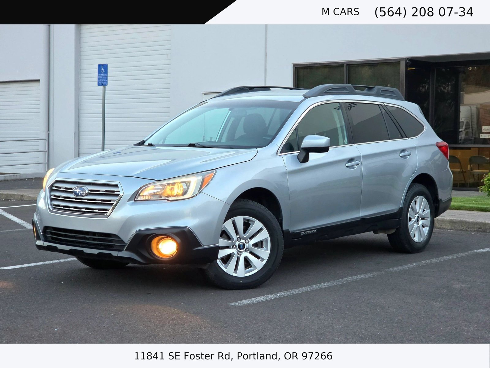 Used 2017 Subaru Outback 2.5i Premium AWD/4WD image 2