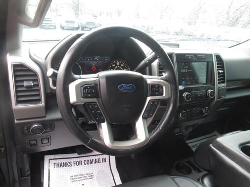 Used 2018 Ford F150 Lariat image 29