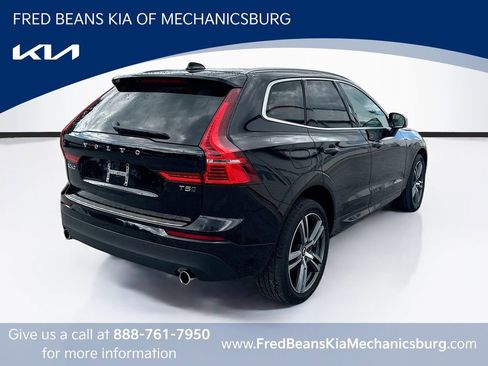 Used 2021 Volvo XC60 T5 Momentum w/ Premium Package AWD/4WD image 7