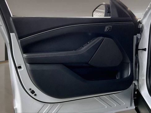 Used 2023 Ford Mustang Mach-E California Route 1 image 18