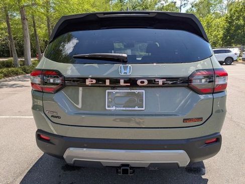 New 2026 Honda Pilot TrailSport image 8